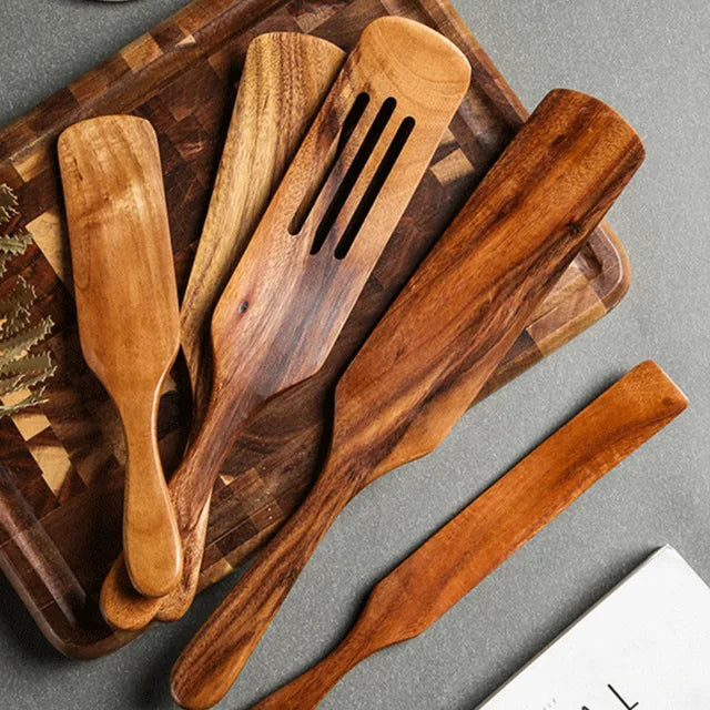 The Teak Chef: Your complete wooden kitchen tool kit, featuring a special skimmer and other spoons, all made from natural teak.
